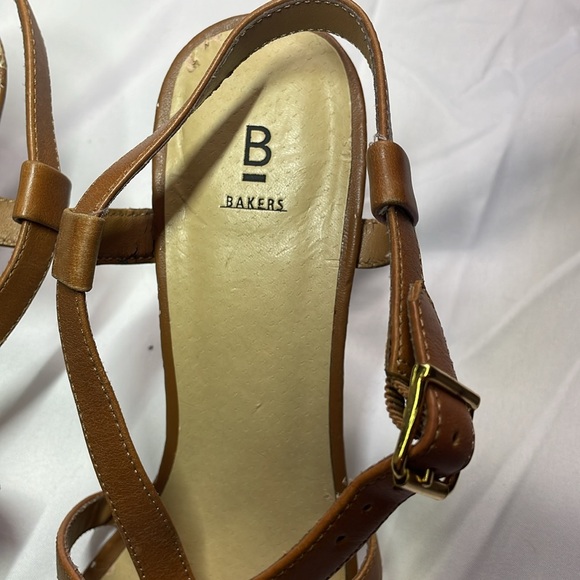 Bakers tan leather strappy heels, women’s size 9, previously worn, mild wear - Picture 4 of 11